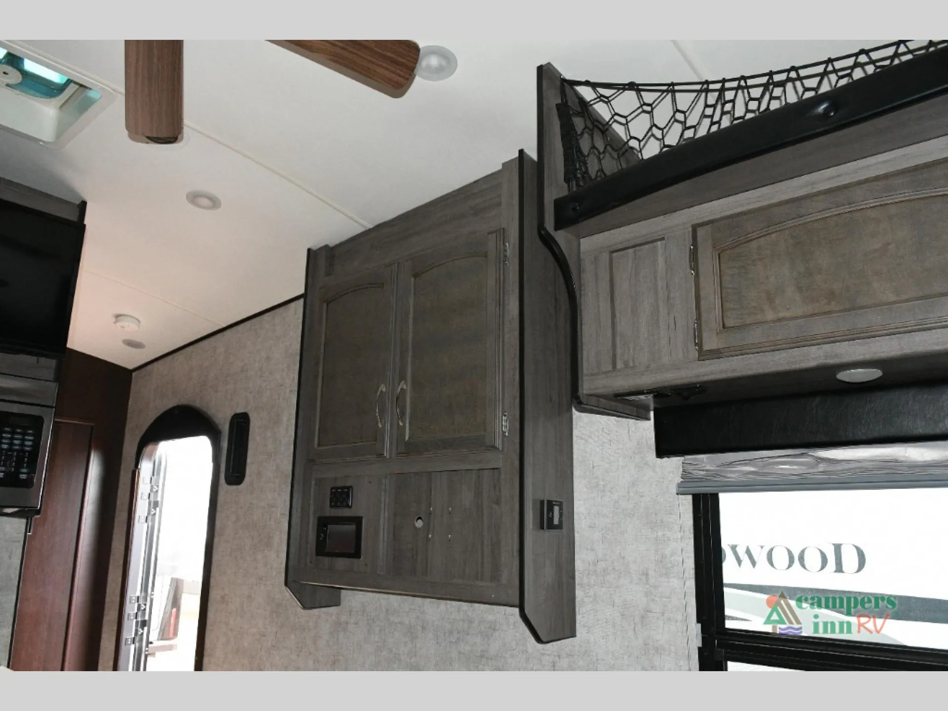2017 Winnebago Spyder 28SC - Photo 3