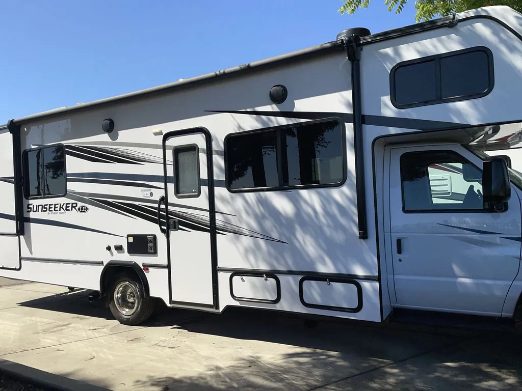 2024 Forest River Sunseeker LE 2950LE - Photo 2