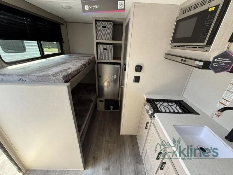 2026 Coachmen Catalina Summit Series 7 134BHX - Photo 3