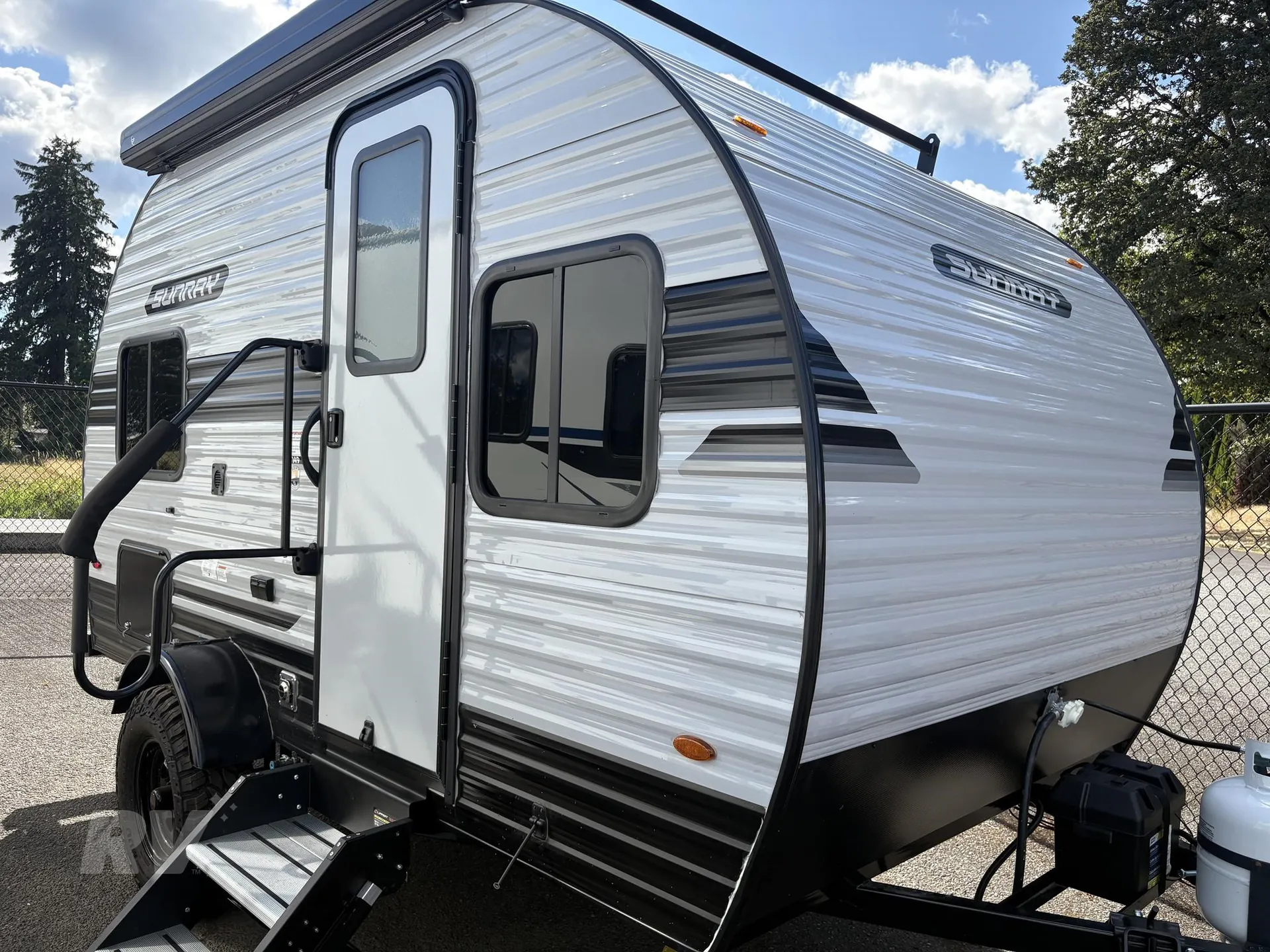 2026 Coachmen Freelander 27QB - Photo 3