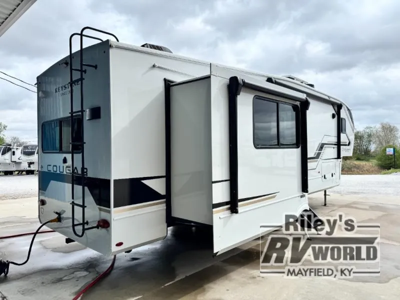 2026 Keystone Cougar Half-Ton 29MBD - Photo 4