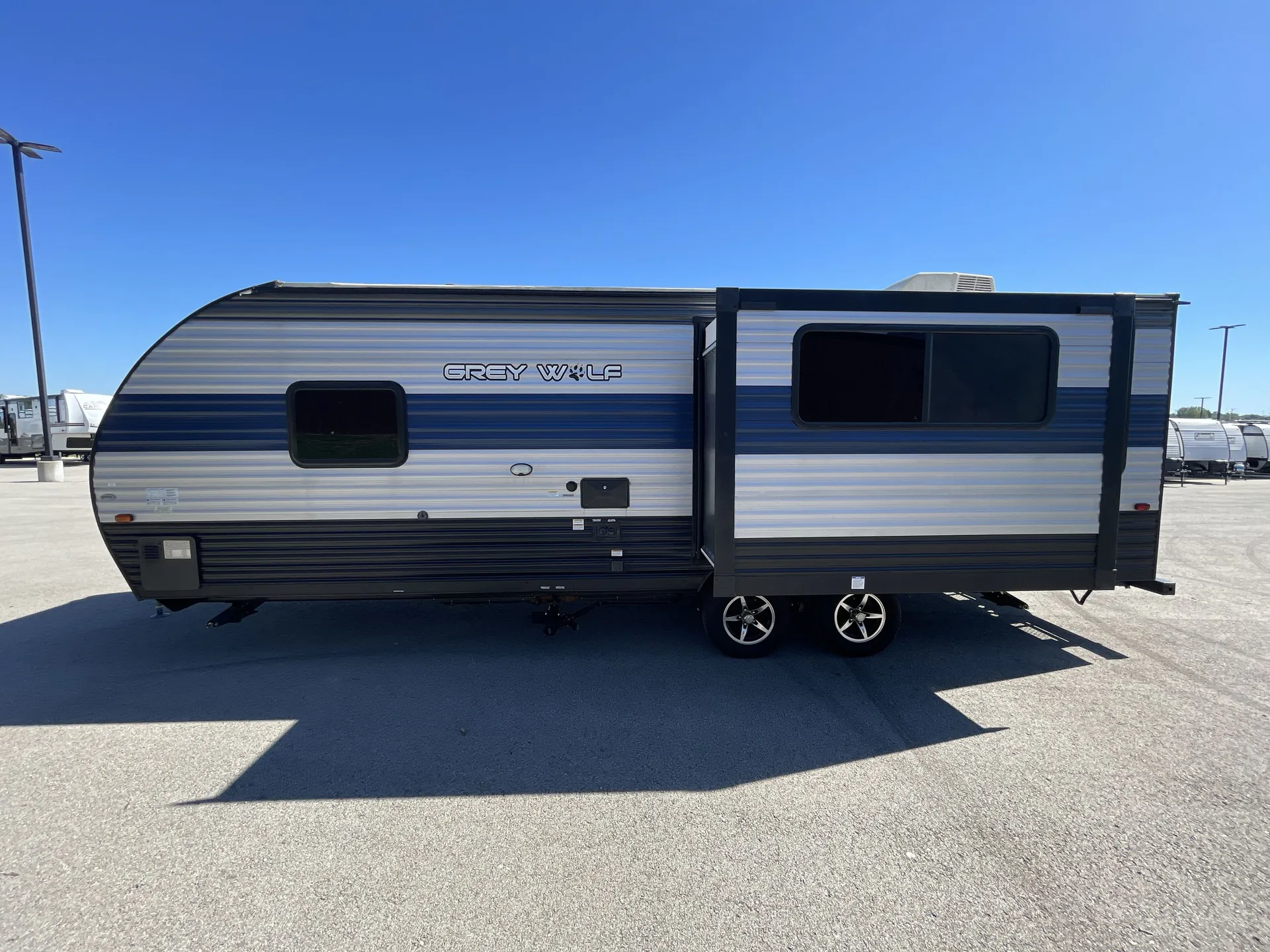 2021 Forest River Cherokee Grey Wolf 23MK — off campside
