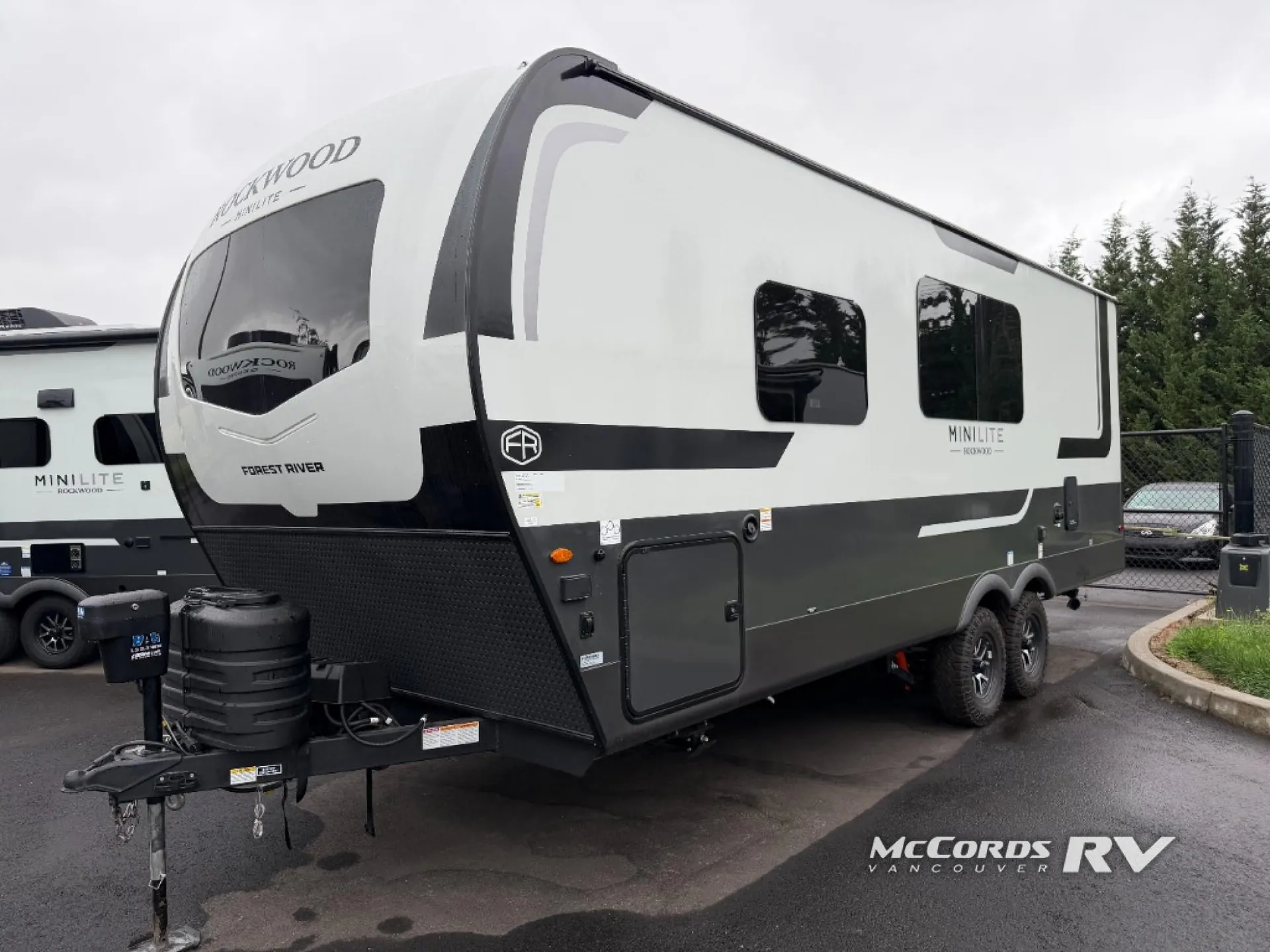 2027 Forest River Rockwood Mini Lite 2524FBT — Photo 6