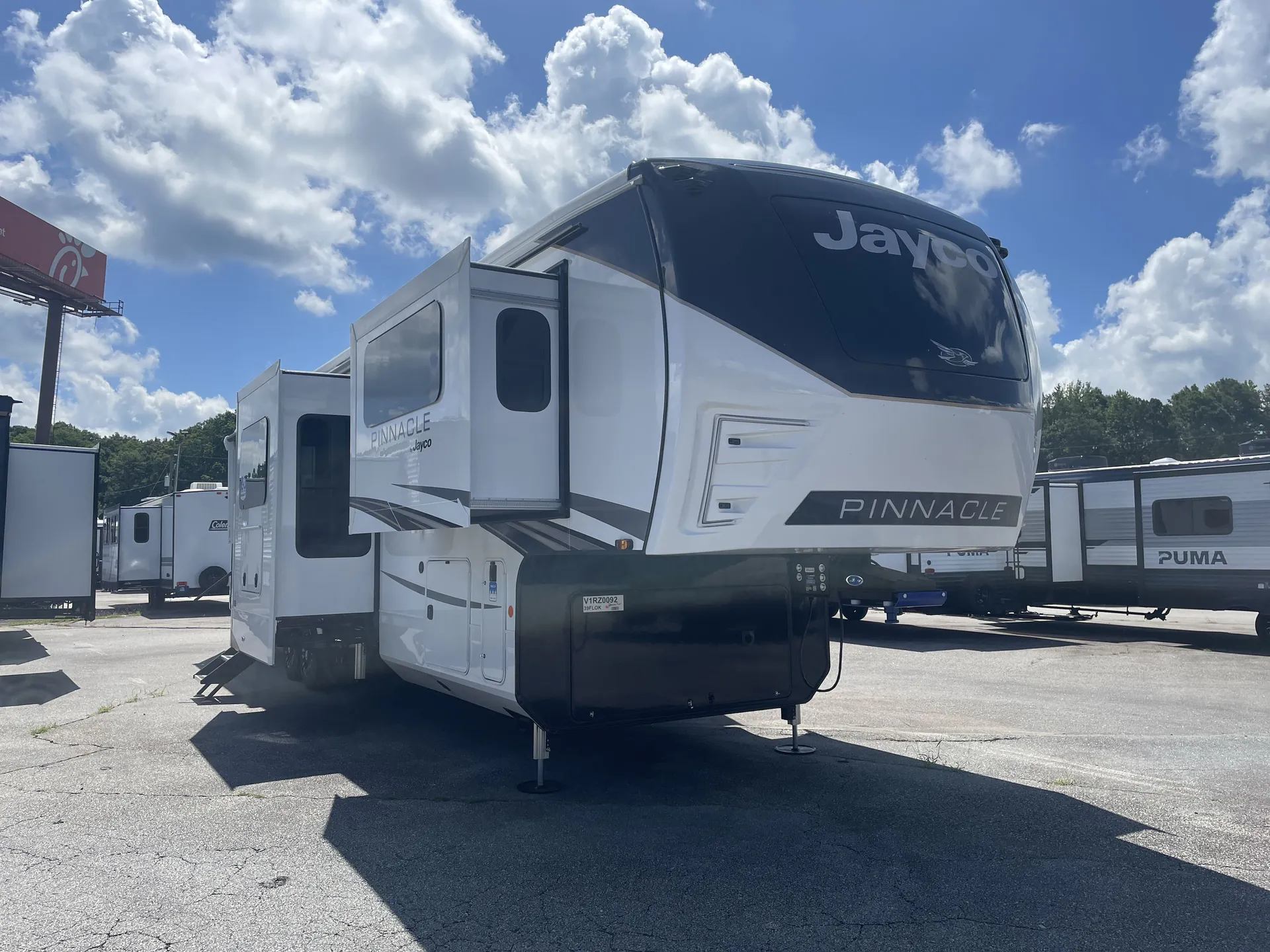 2027 Jayco Pinnacle 39FLOK - Photo 2
