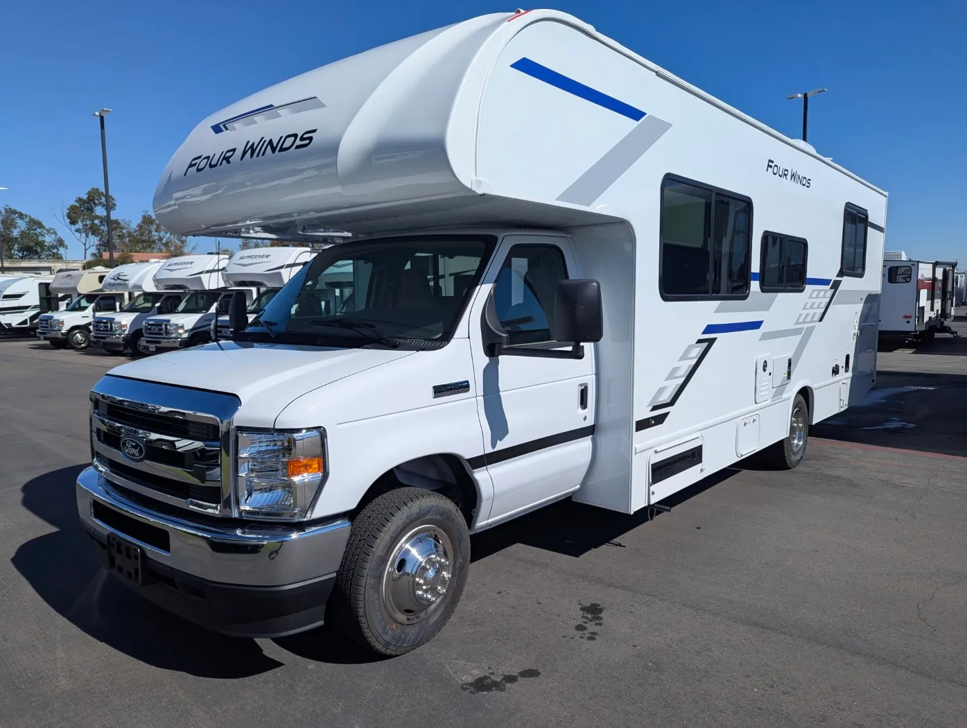 2026 Thor Motor Coach Four Winds 28G - Photo 4
