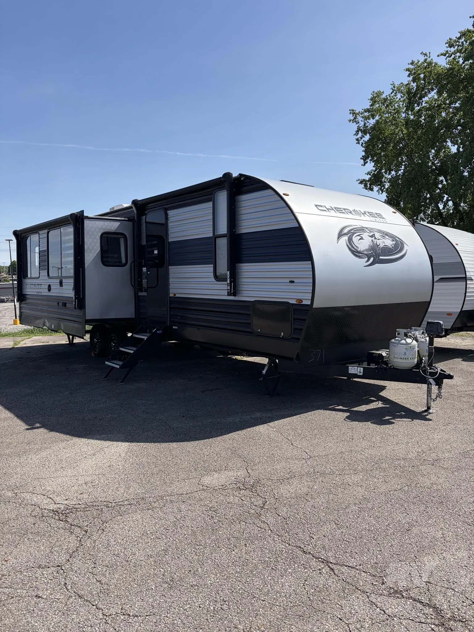 2022 Forest River Cherokee 274WK dealer photo 1 from Mig RV & Marine Supercenter