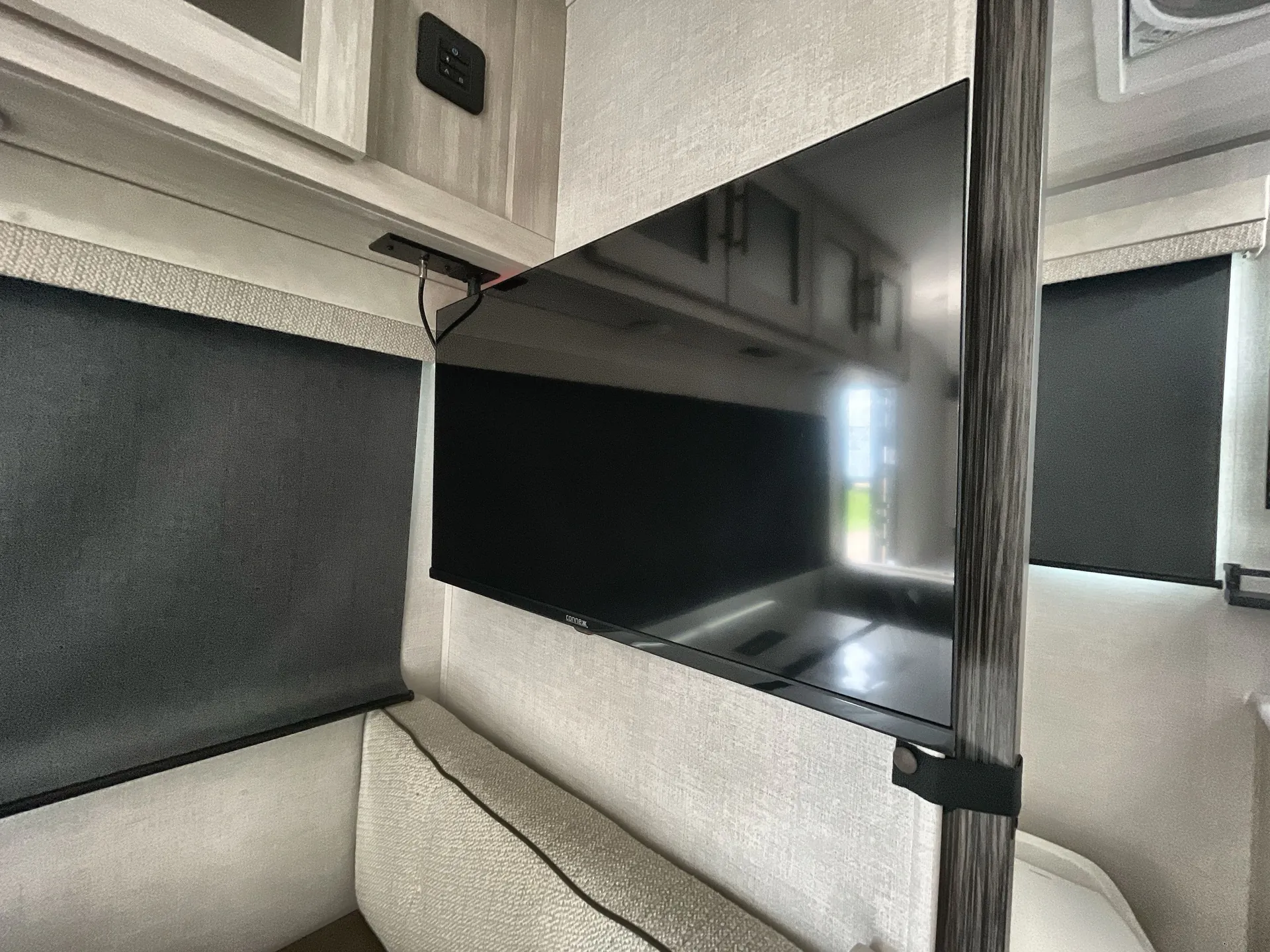 2026 Forest River R-Pod 192 — stove oven open