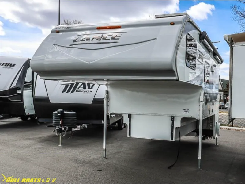 2021 Lance Lance Truck Campers 995 - Photo 2