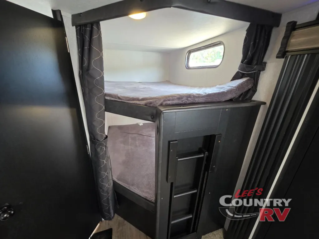 2022 Forest River Cherokee 274BRB, Photos photo 21