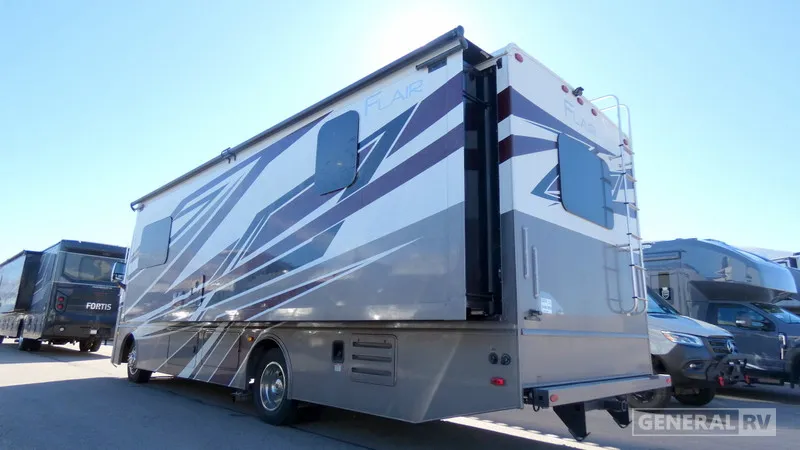2026 Fleetwood Flair 29M - Photo 4