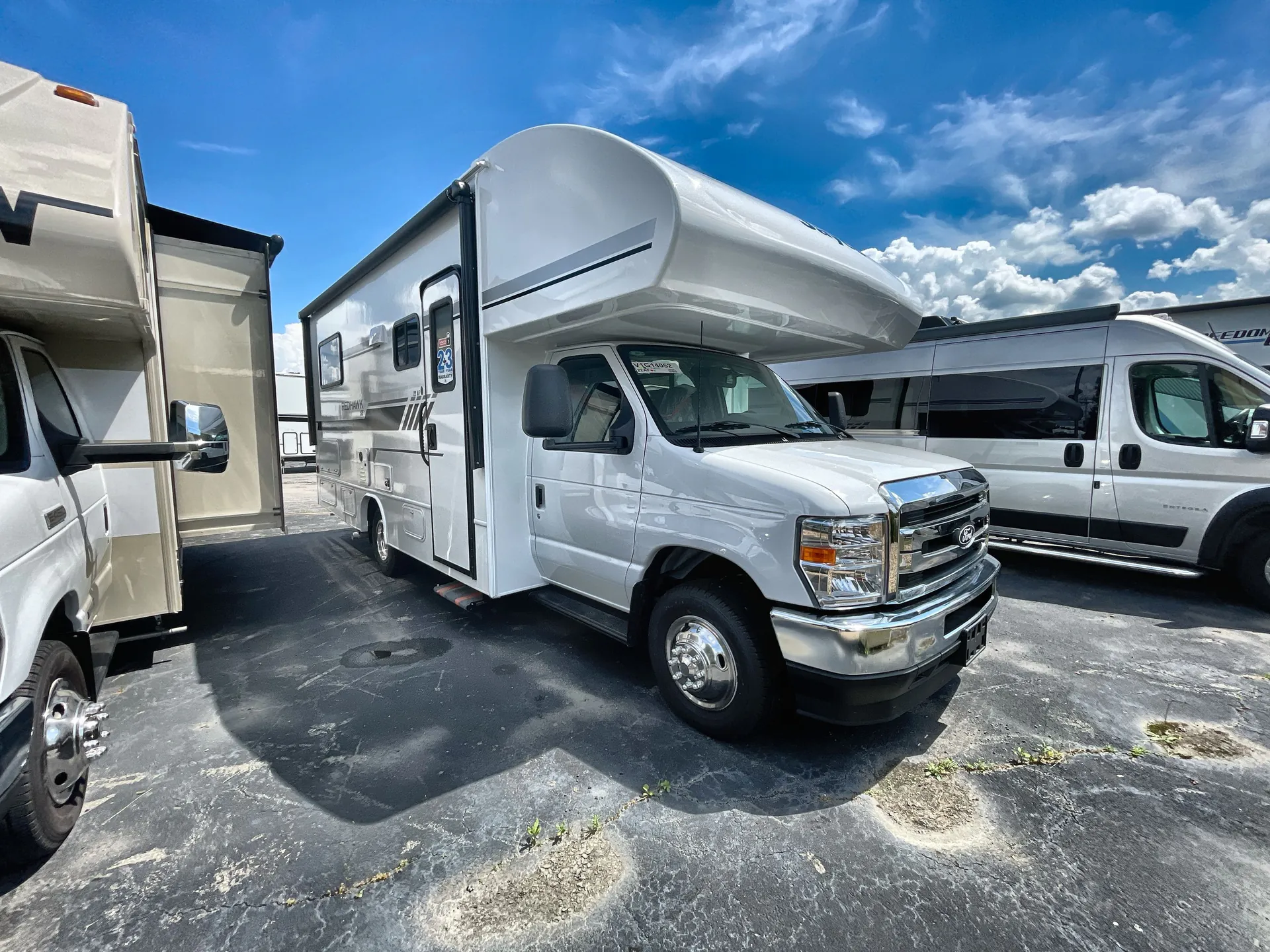 2027 Jayco Redhawk SE 22AF - Photo 2