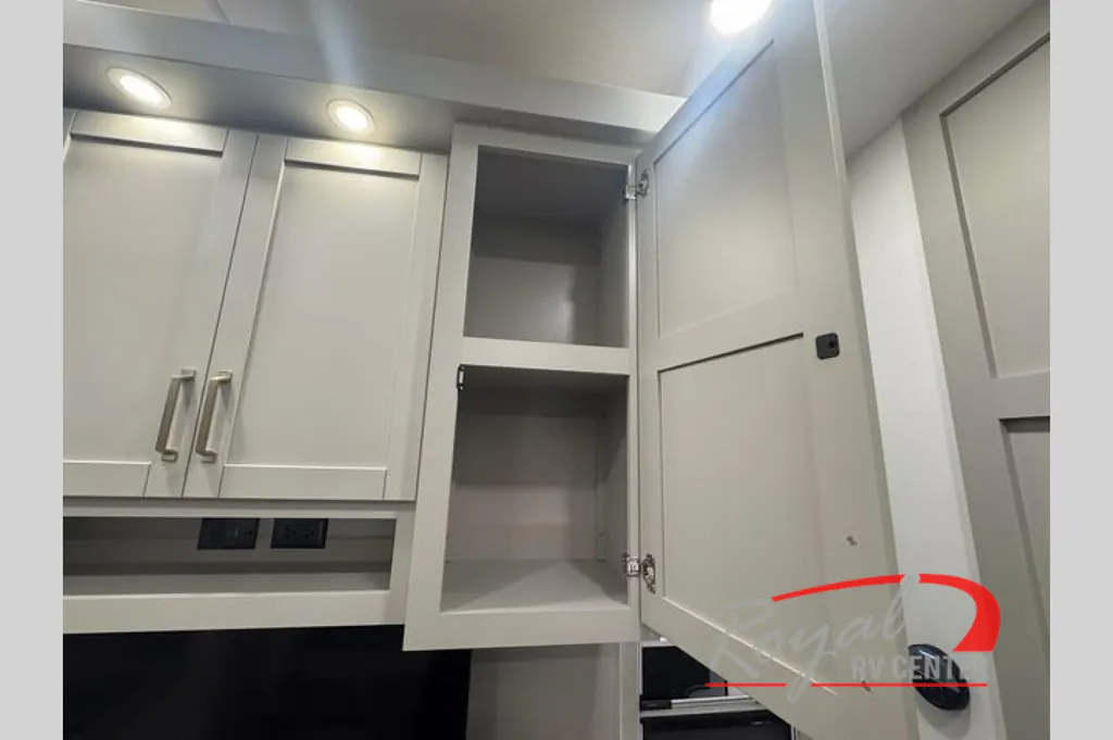 2026 Brinkley Model Z 3610, Living area photo 7
