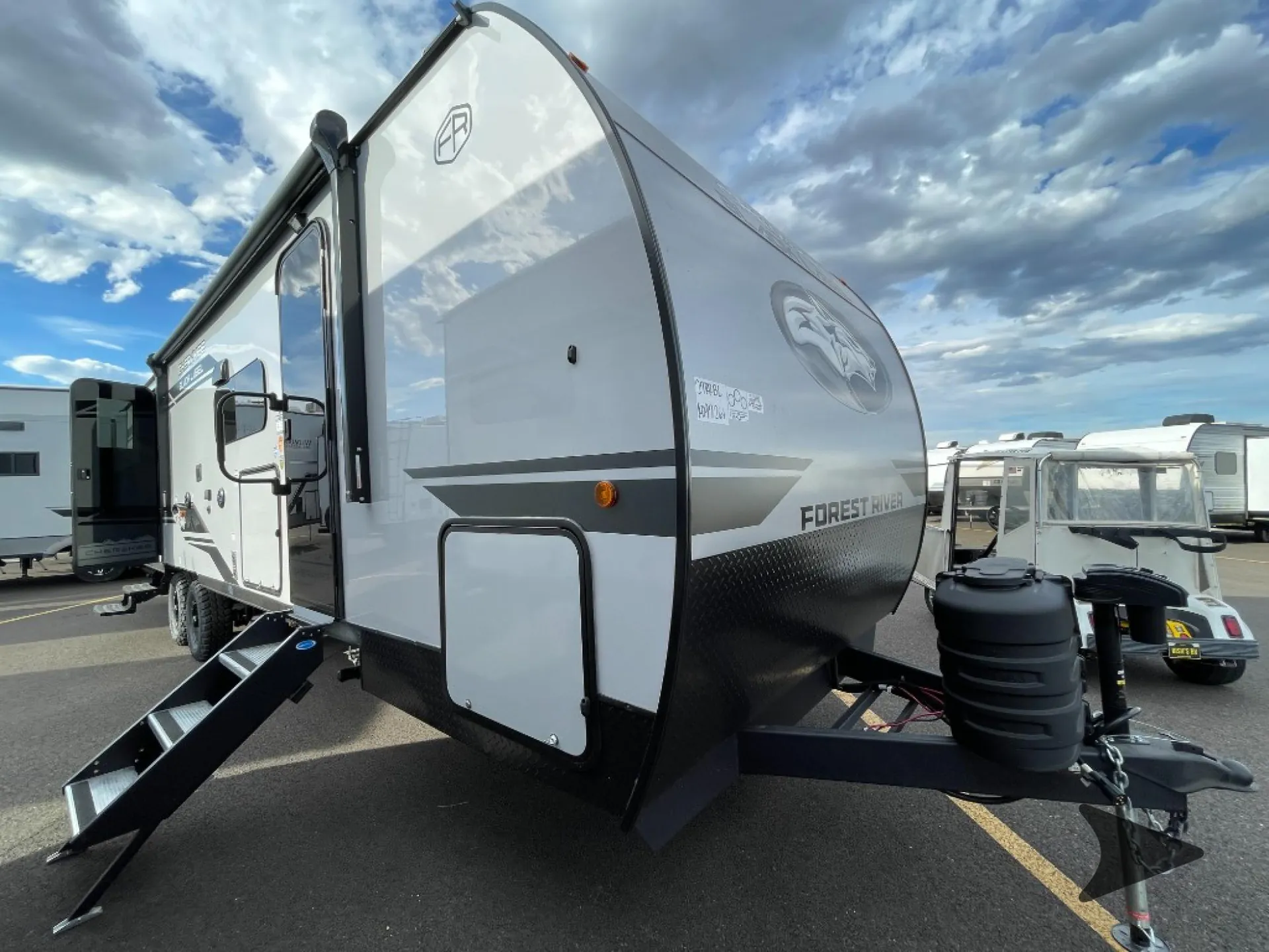 2026 Forest River Cherokee Grey Wolf Black Label 27RRBL - Photo 2