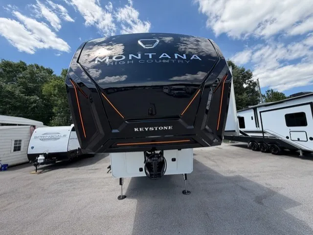 2027 Keystone Rv Montana 391TB - Photo 2