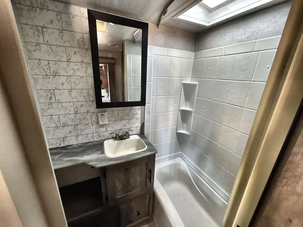 2021 Forest River Wildwood 31KQBTS, Photos photo 17
