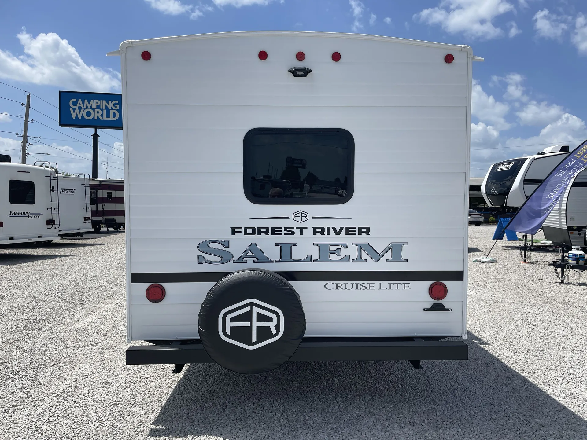 2027 Forest River Salem Cruise Lite 28VBXL — backside