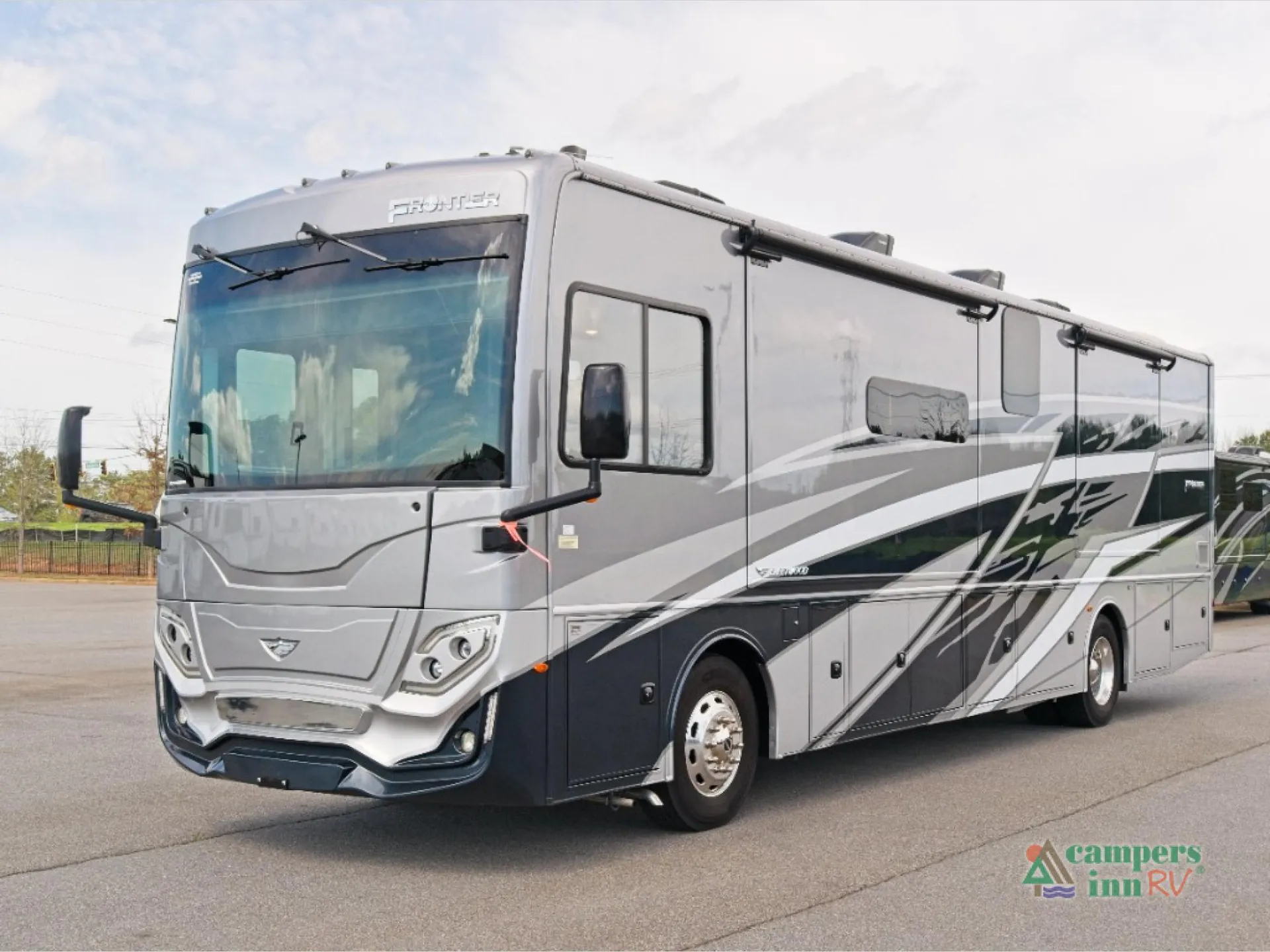 2024 Fleetwood Frontier 36SS - Photo 3