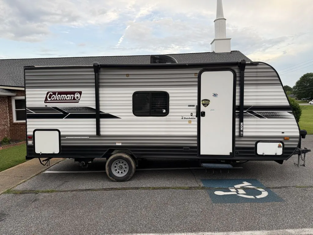 2022 Dutchmen Coleman Lantern LT 18BH, Photos photo 9