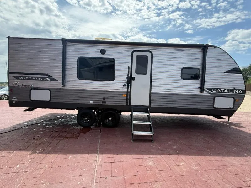 2024 Coachmen Catalina Summit Series 8 261BH - Photo 3