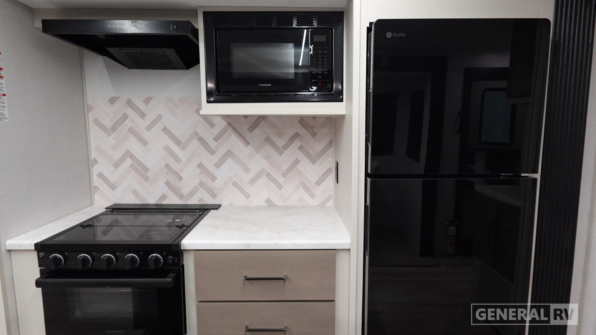 2027 Forest River Wildwood Heritage Glen 308RL — Photo 6