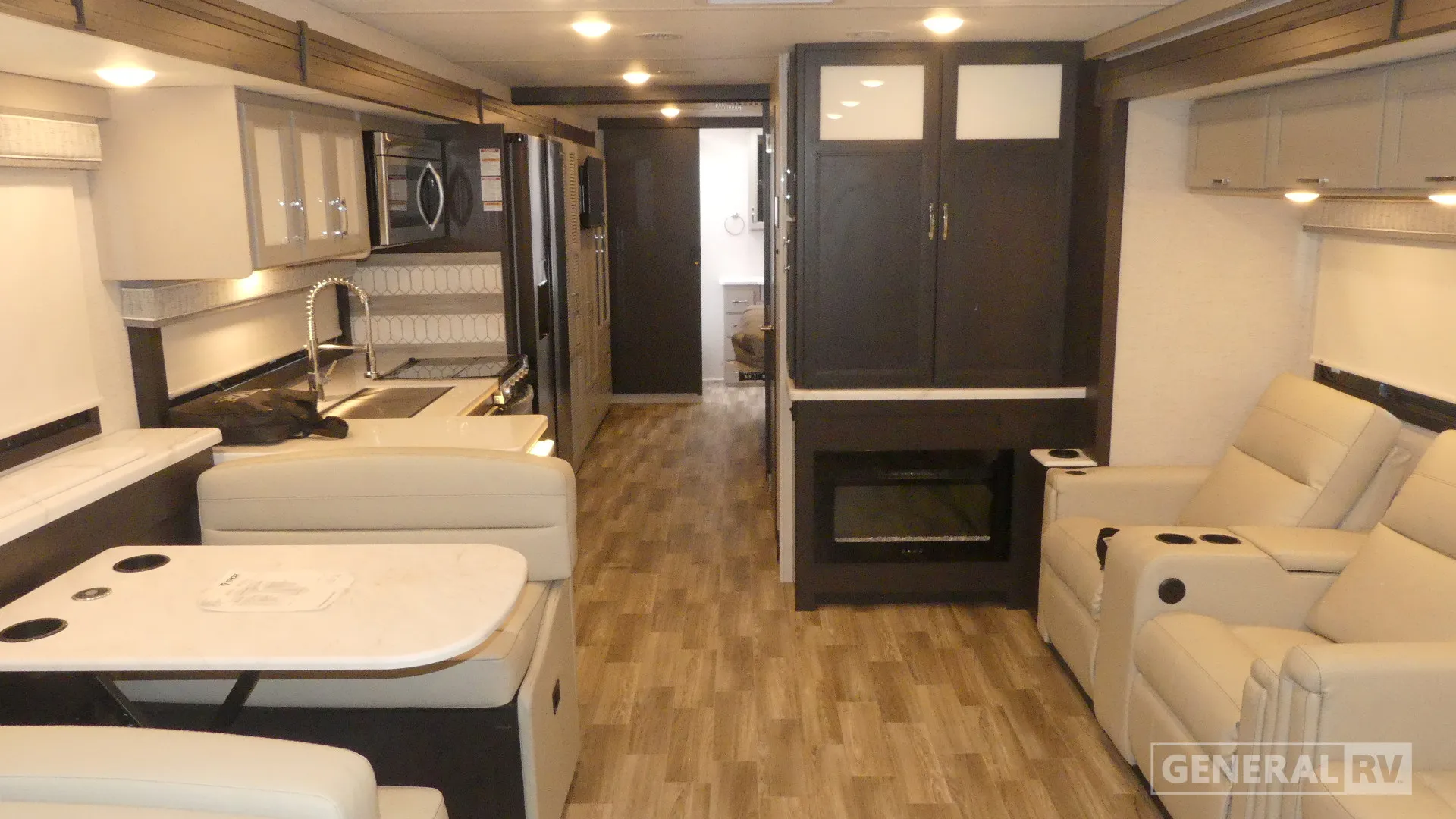 2026 Thor Motor Coach Luminate HH36 - Photo 3