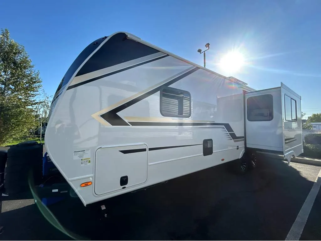 2026 Keystone Cougar Western Elevation 25MLWE - Photo 4