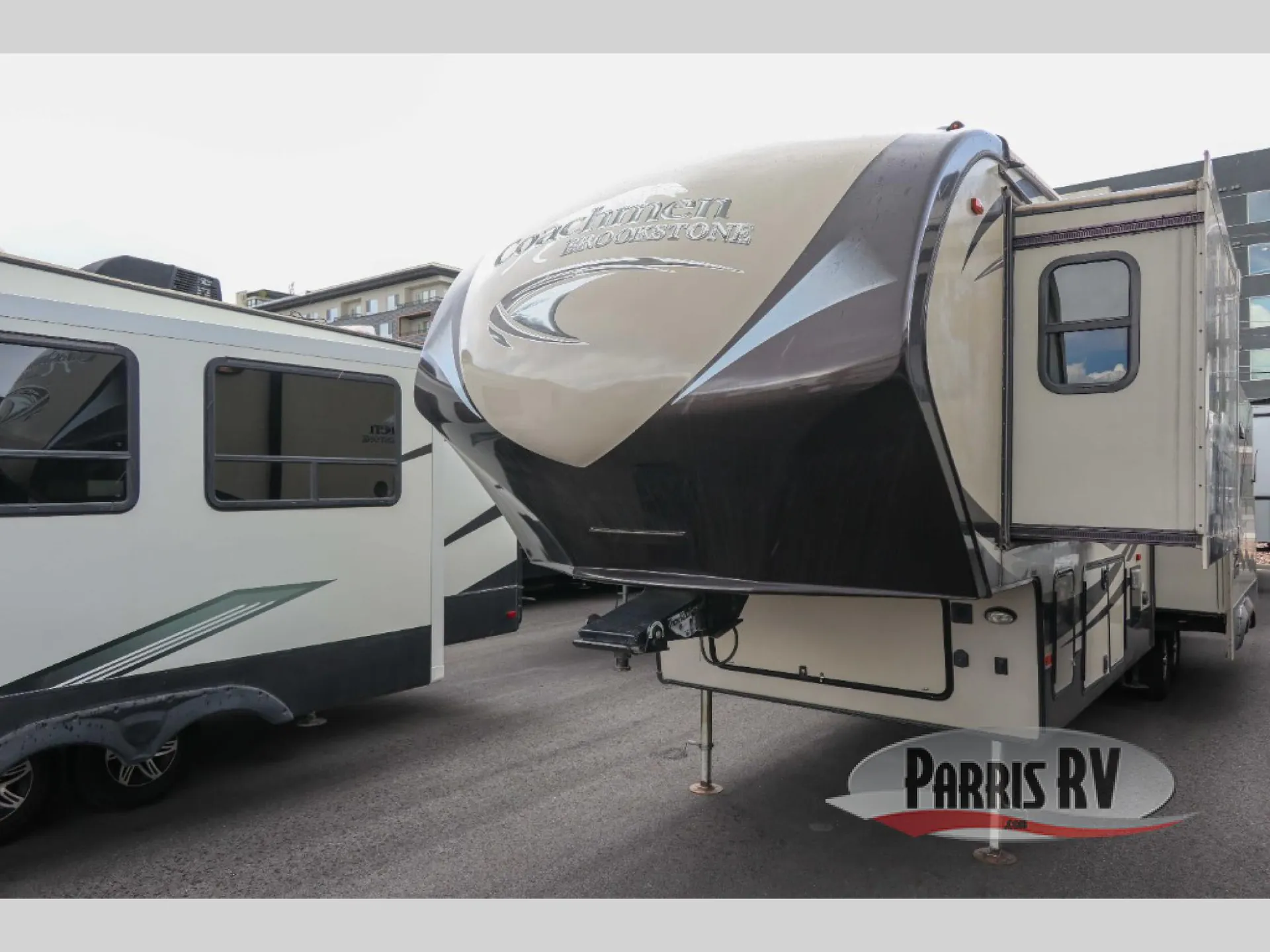 2017 Coachmen Brookstone 325RL - Photo 4