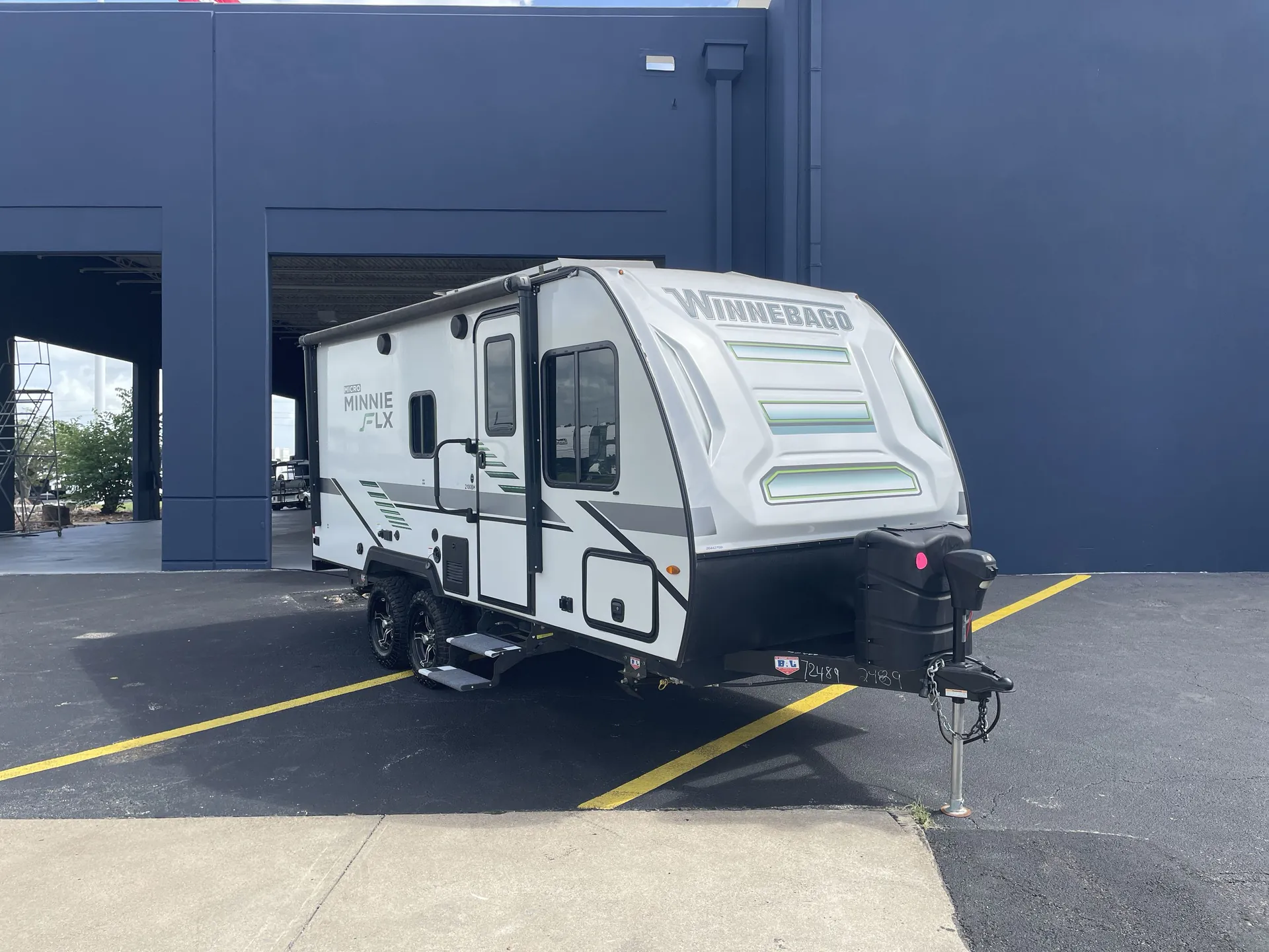 2022 Winnebago Micro Minnie FLX 2100BH - Photo 2