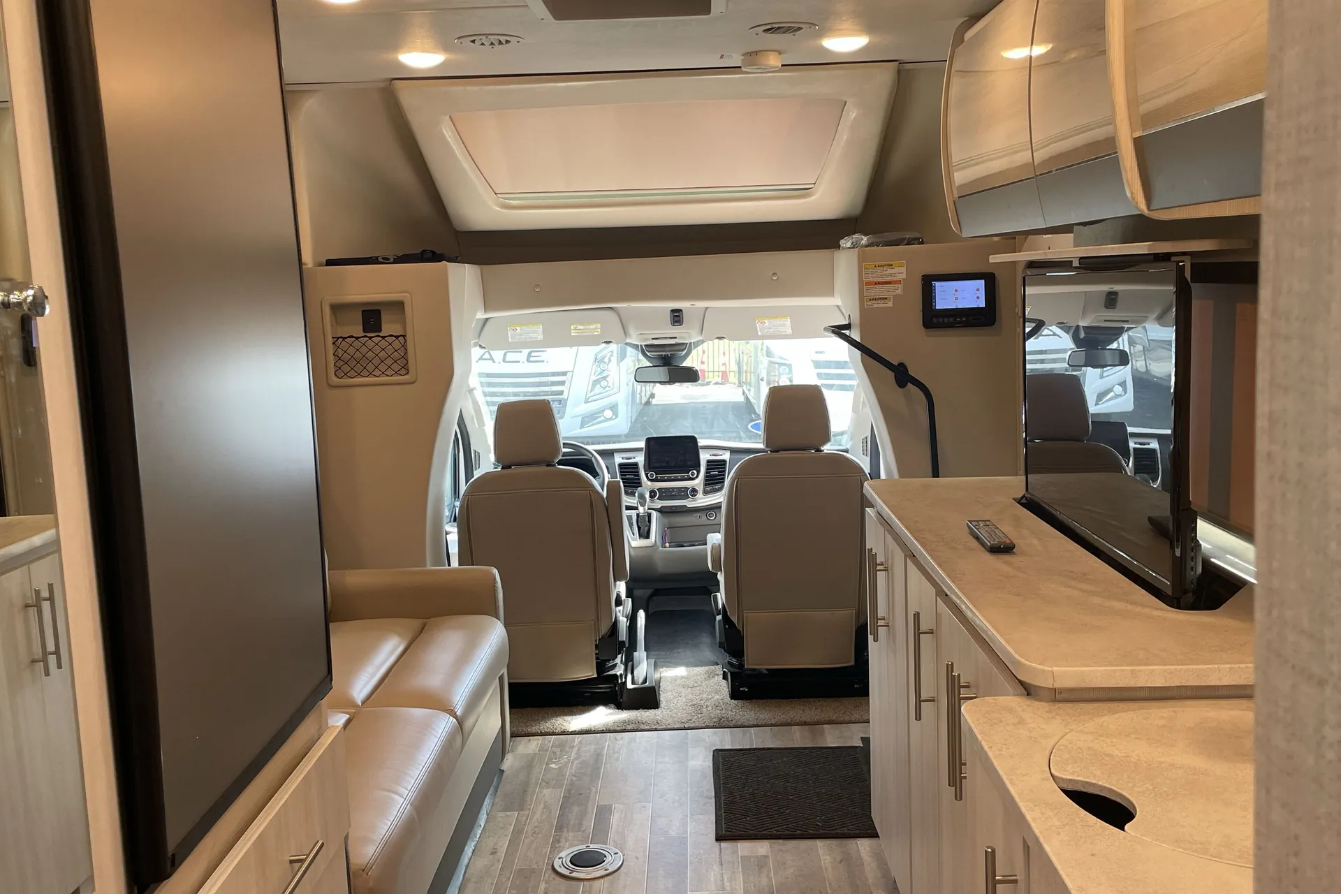 2022 Thor Motor Coach Compass 23TE — front