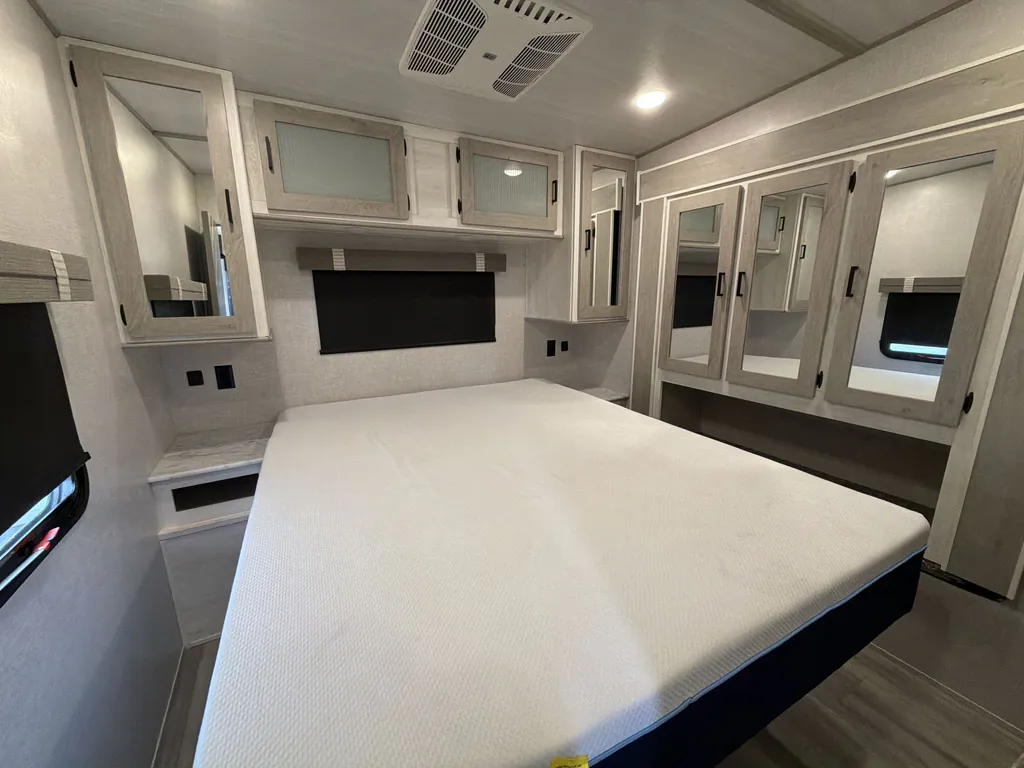 2022 Forest River Impression 320FL, Photos photo 25