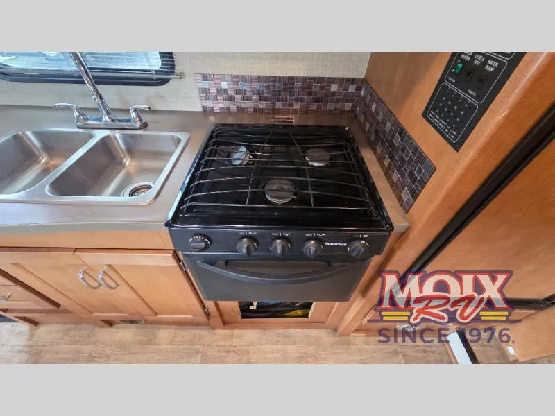 2017 Winnebago Minnie Winnie 26A - Photo 4
