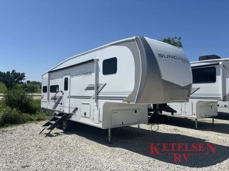2027 Heartland Sundance XLT 24ML - Photo 2