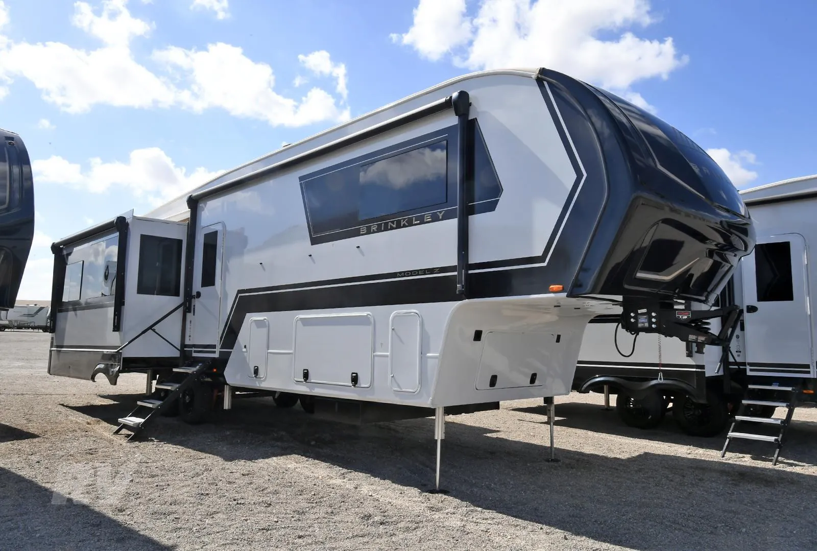 2026 Brinkley Model Z 3600 - Photo 3