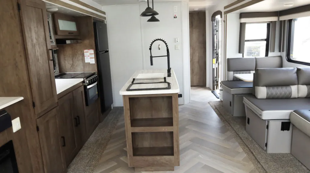 2022 Forest River Wildwood 27RE - Photo 4