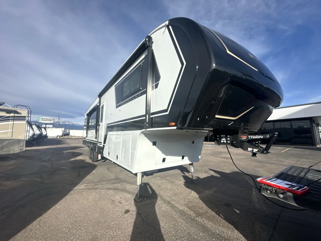 2026 Brinkley Model Z 3515, Photos photo 4