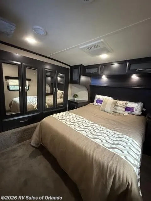 2018 Dutchmen Voltage Triton 3551, Photos photo 27
