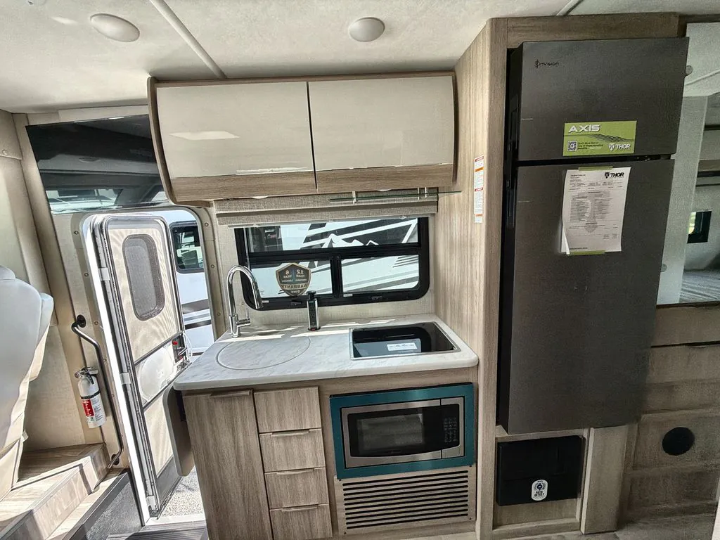2026 Thor Motor Coach Axis 26.2, Photos photo 13
