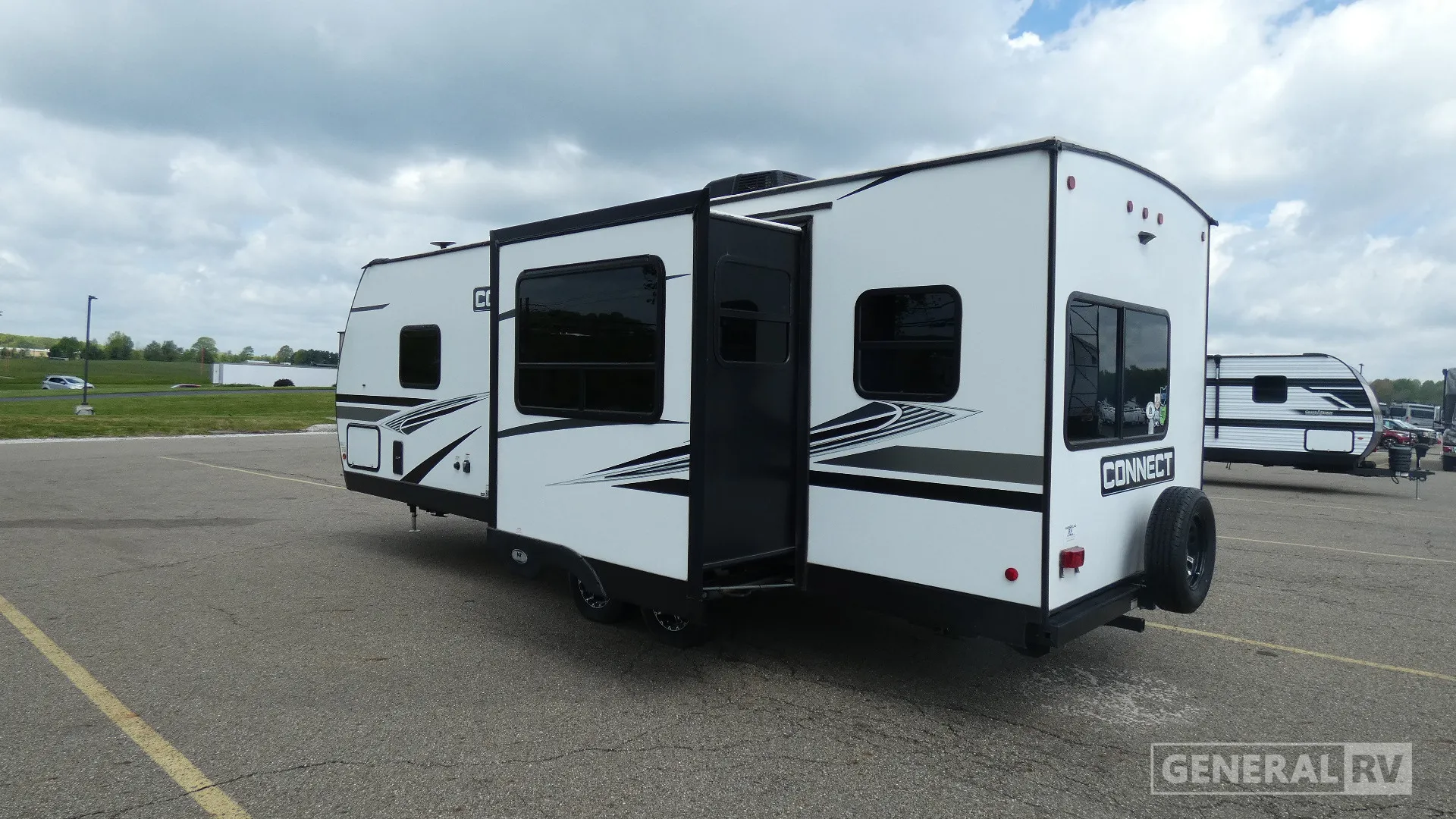 2022 KZ Connect 241RLK - Photo 4