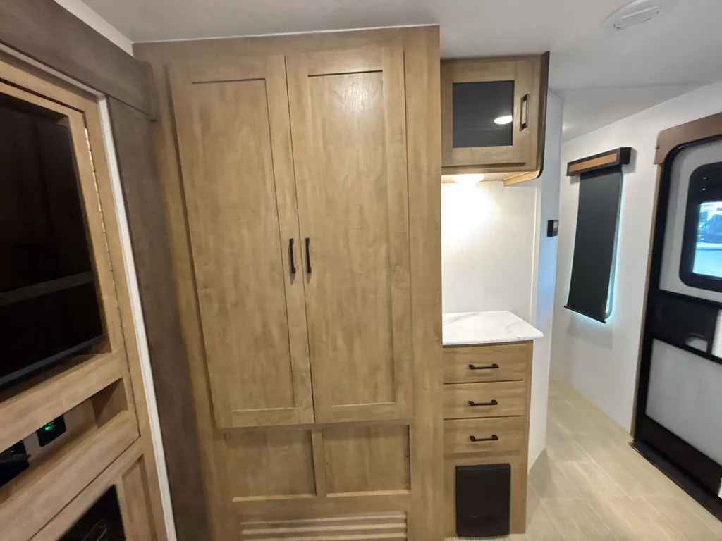 2024 Coachmen Freedom Express Ultra Lite 274RKS, Photos photo 14