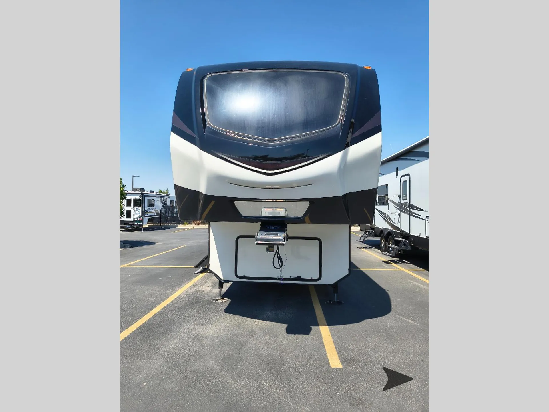 2021 Keystone Alpine 3700FL dealer photo 1 from Bish's RV