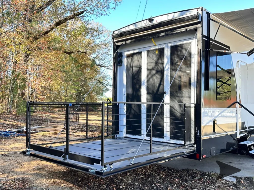 2026 Brinkley Model G 4100, Photos photo 18