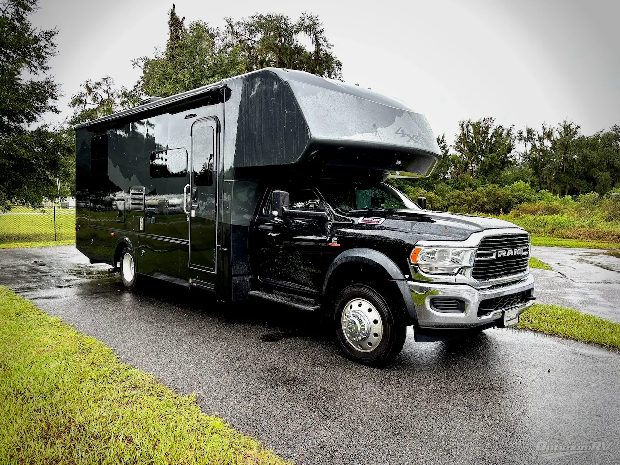 2020 Dynamax Corp Isata 5 Series 36DS - Photo 2