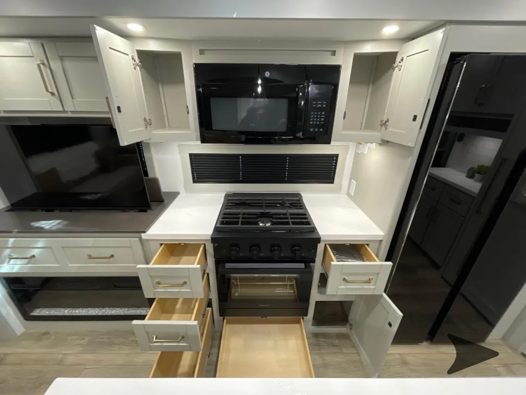 2026 Brinkley Model Z Air 297, Photos photo 35