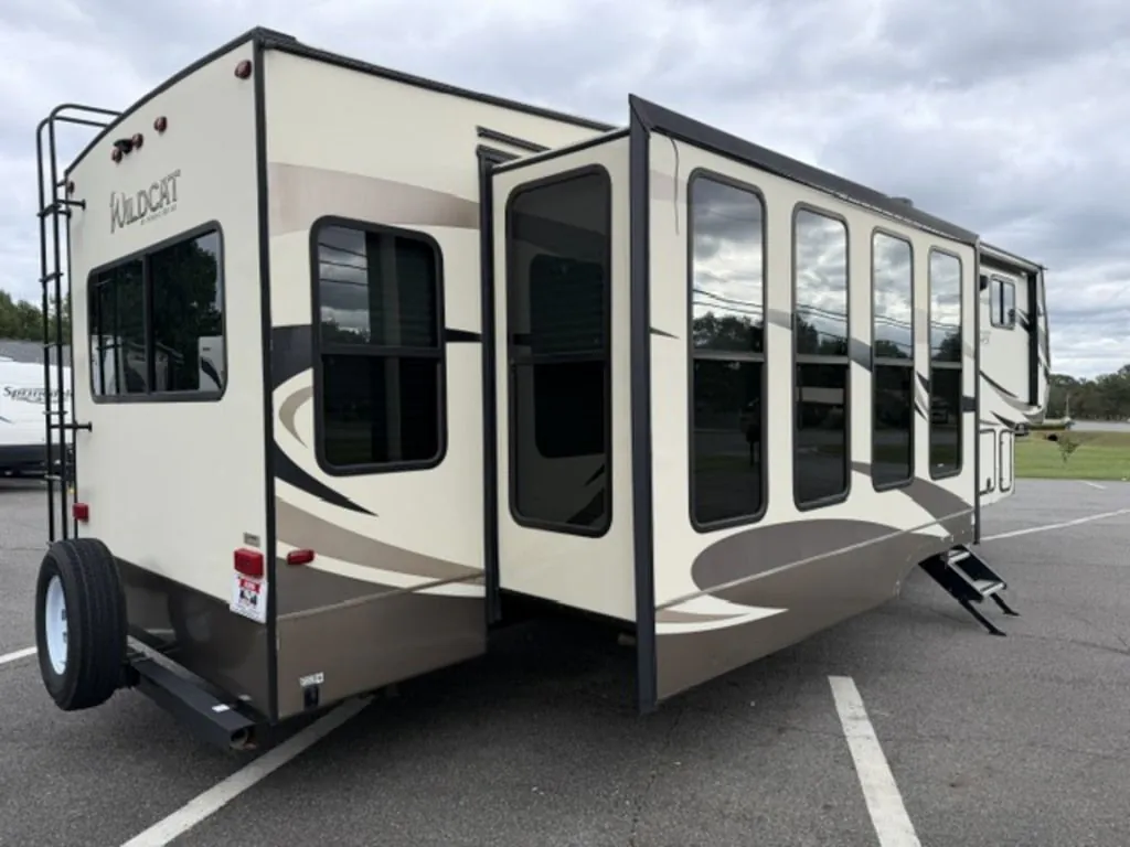2019 Forest River Wildcat 32WB, Photos photo 6
