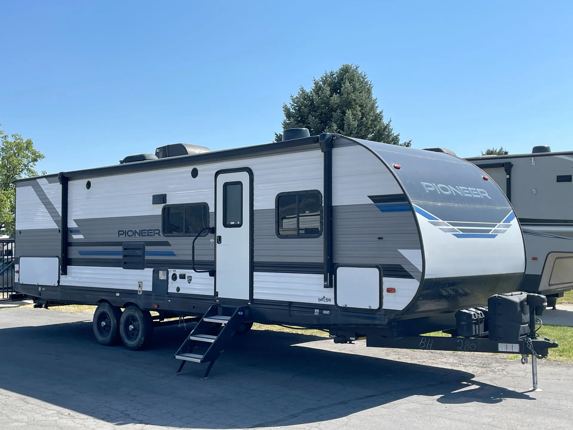 2021 Heartland Pioneer BH280 - Photo 2