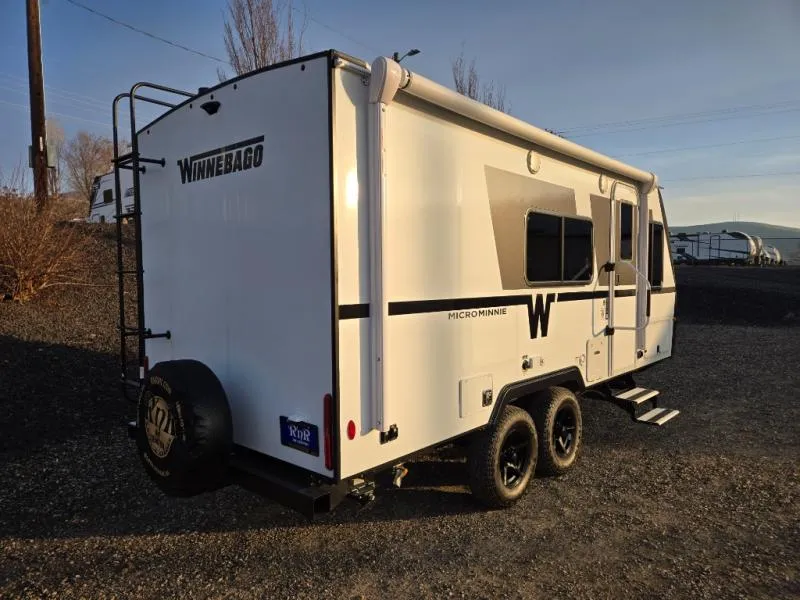 2026 Winnebago Micro Minnie 2108DS - Photo 3