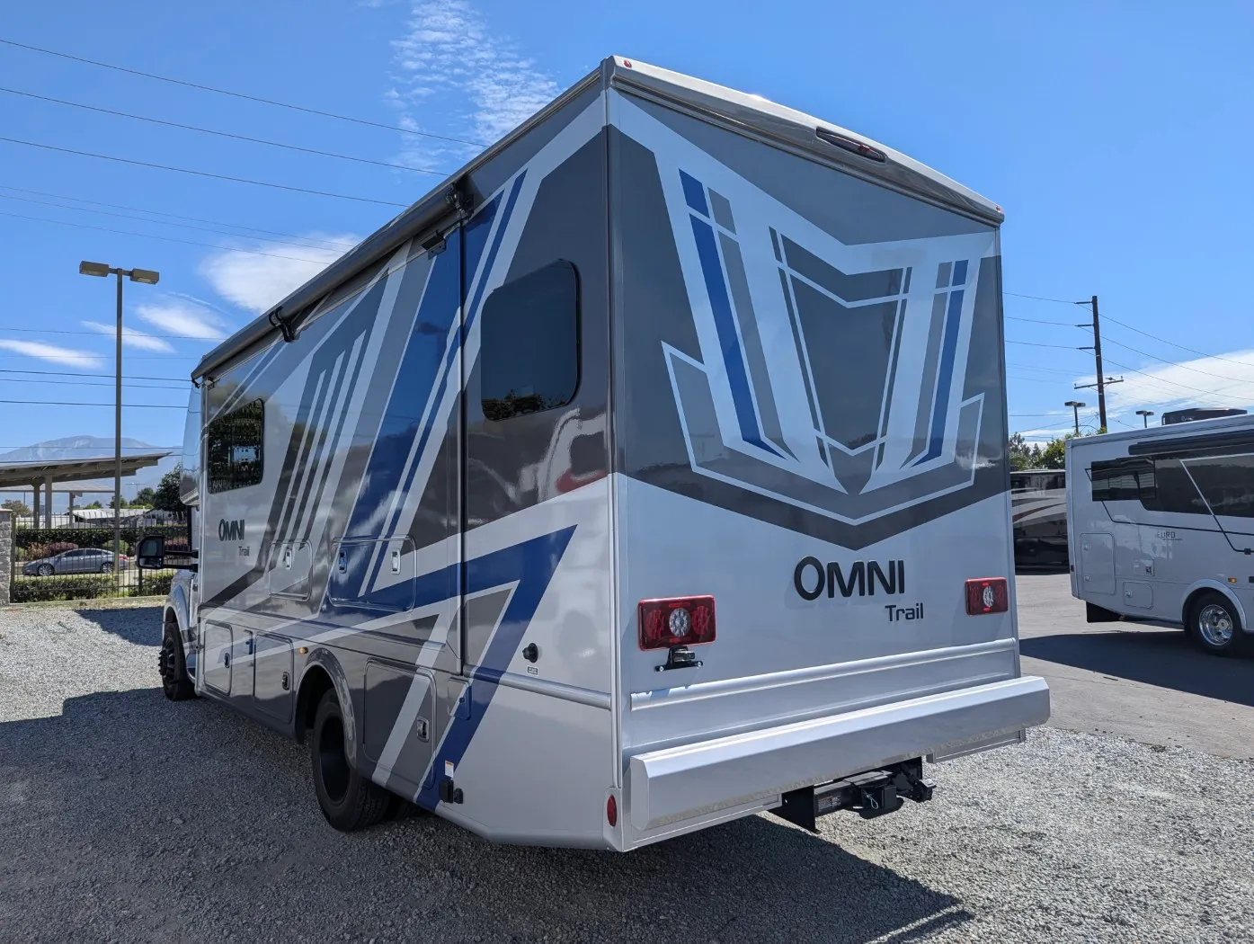 2026 Thor Motor Coach Omni Trail S29 - Photo 4