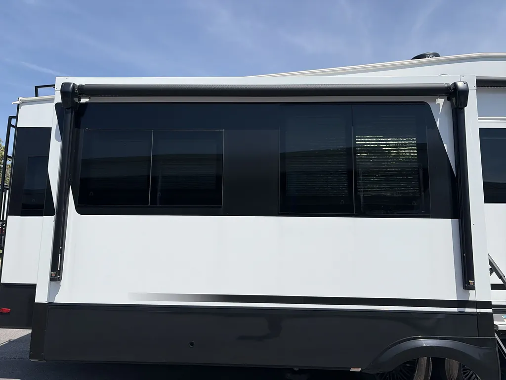 2025 Brinkley Model Z 3610, Photos photo 33