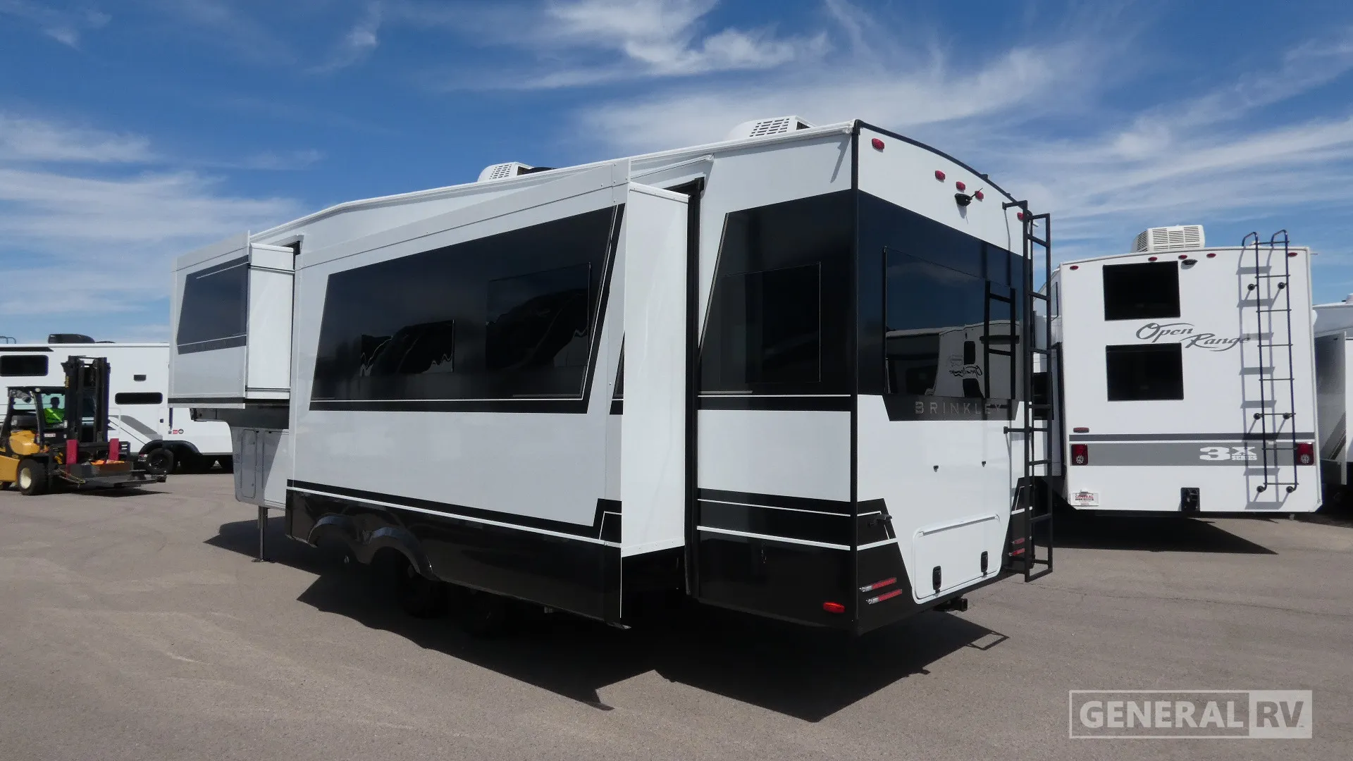 2027 Brinkley Model Z 2900 - Photo 3