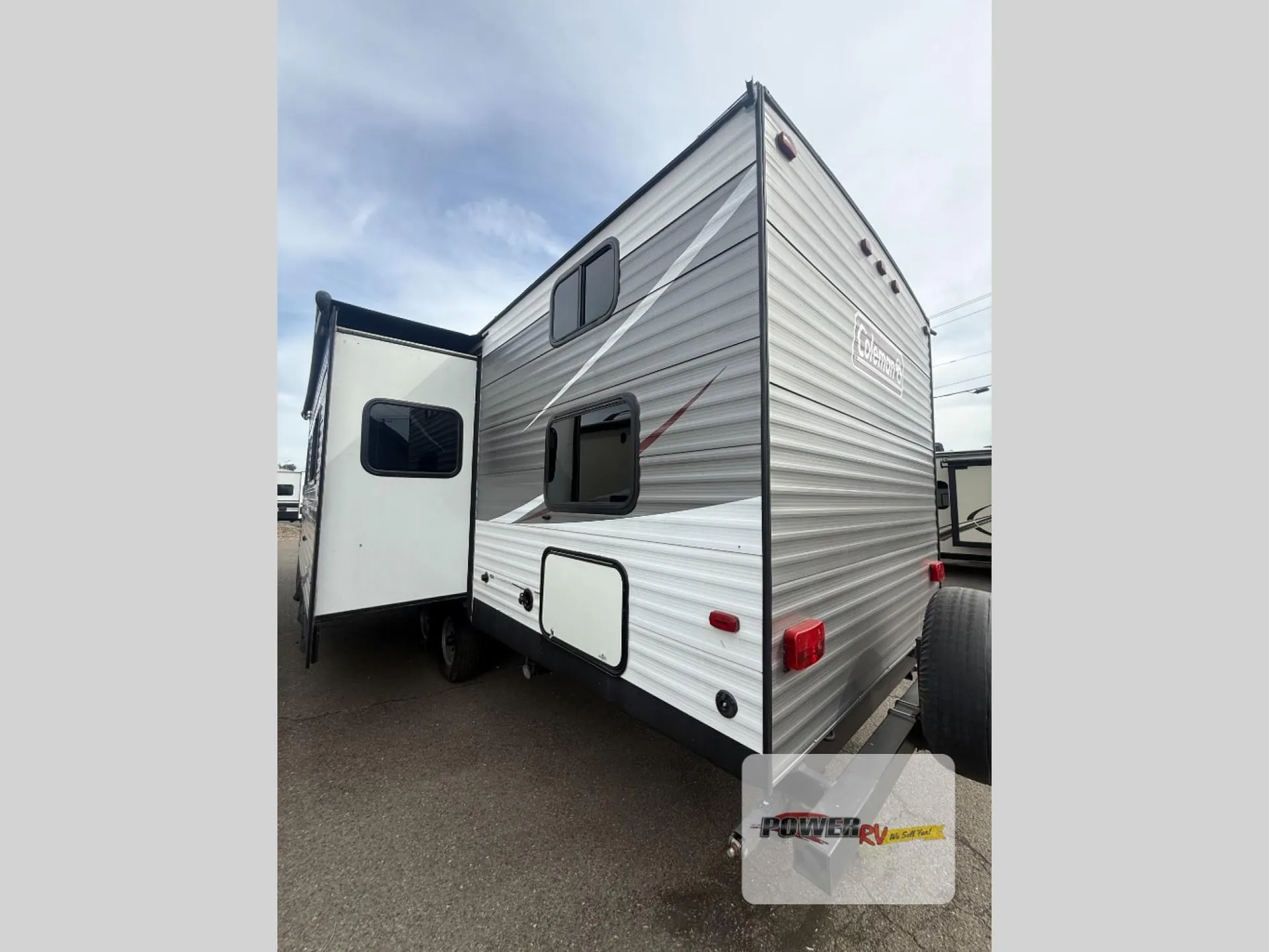 2017 Dutchmen Coleman Lantern 295QBWE - Photo 4